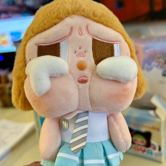 Pop Mart Crybaby Sunset Concert Series -- Beige Blue - Picture 3 of 7